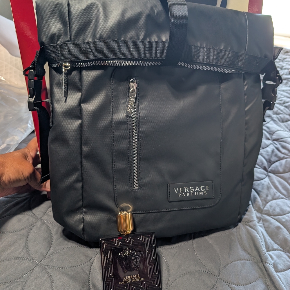 Versace Black Men's Bag And Cologne Set